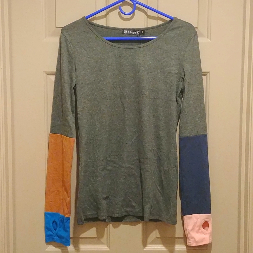 Green thumb hole tee